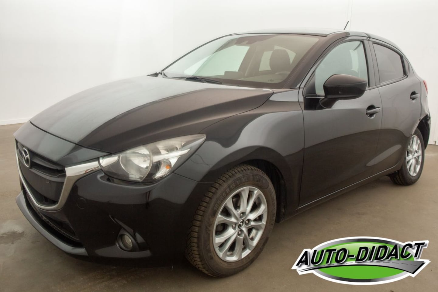 Mazda 2 - 1.5 Skyactive Navi Airco - AutoWereld.nl