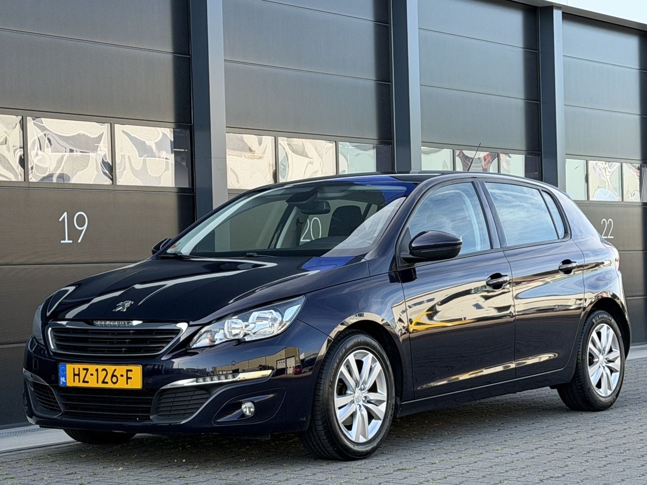 Peugeot 308 - 1.6 BlueHDi Navi Clima EURO-6 - AutoWereld.nl