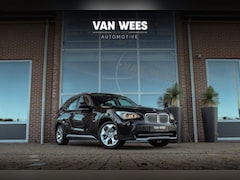 BMW X1 - xDrive28i Executive | 3e eigenaar | Keyless entry | Memory | Stoelverwarming | Xenon | Cru