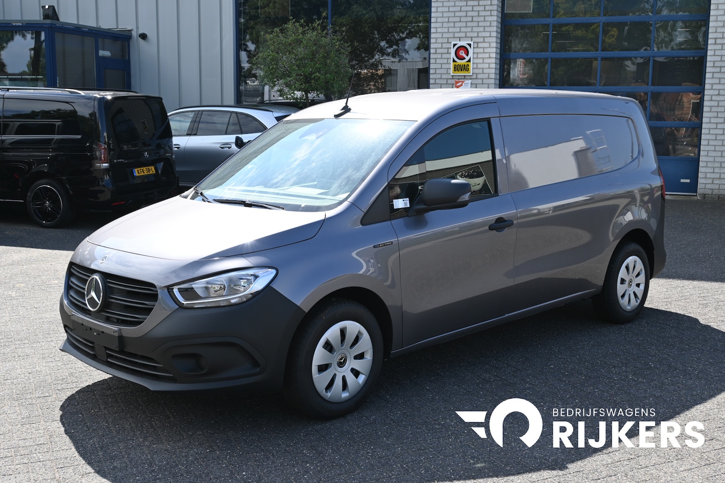 Mercedes-Benz eCitan - 112 L2 51 kWh Snellader AC laden 22kW/DC laden 75kW, Zitcomfort pakket, Etc. - AutoWereld.nl