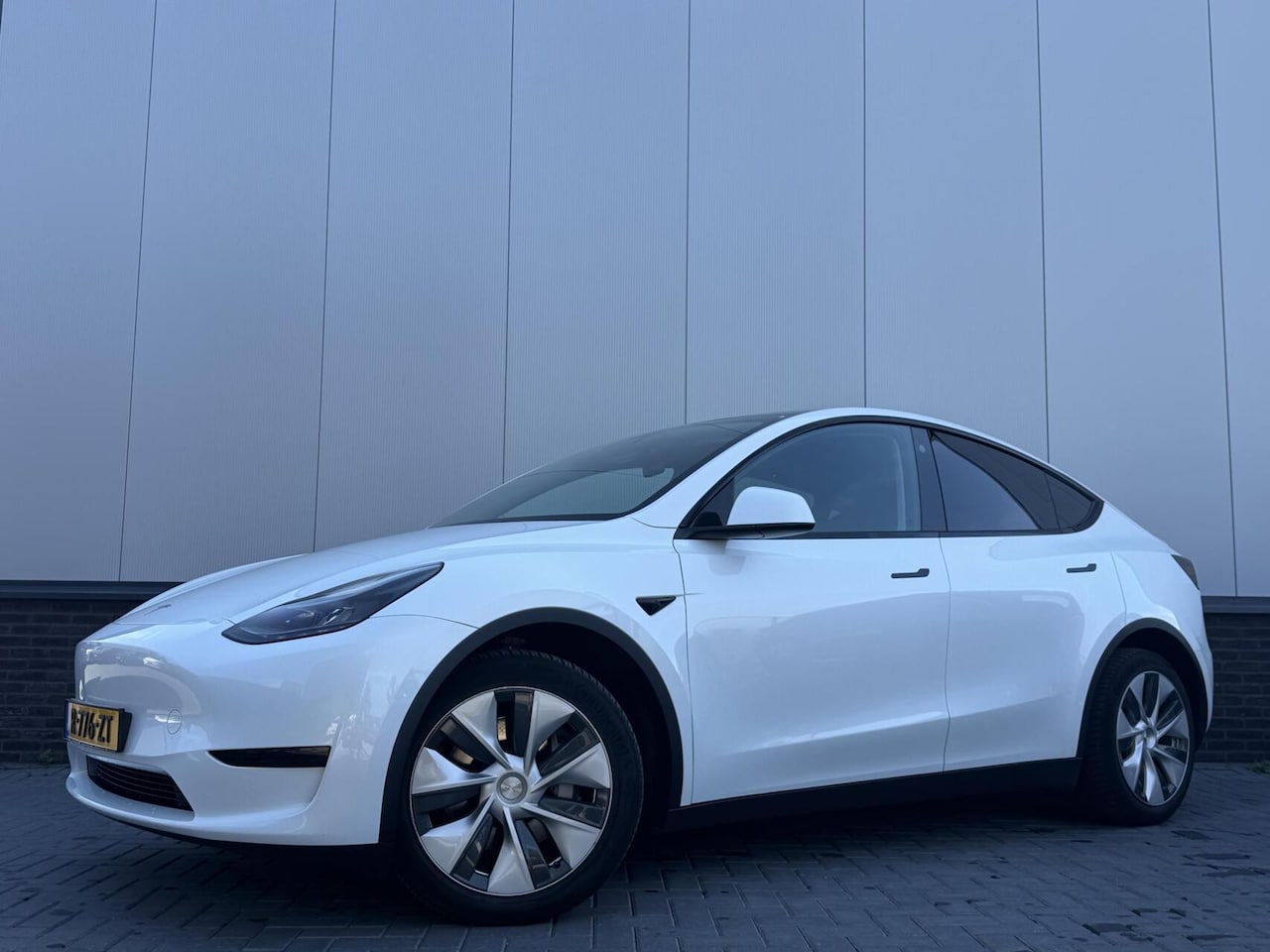 Tesla Model Y - RWD 58 kWh RWD 58 kWh - AutoWereld.nl