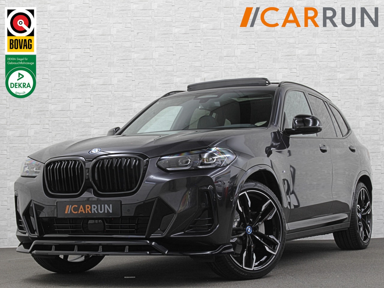 BMW iX3 - M-Sport | Sophisto Grey! | Panorama | ACC | Leder | Memory | El. Trekhaak | 97.6% SOH | Sf - AutoWereld.nl