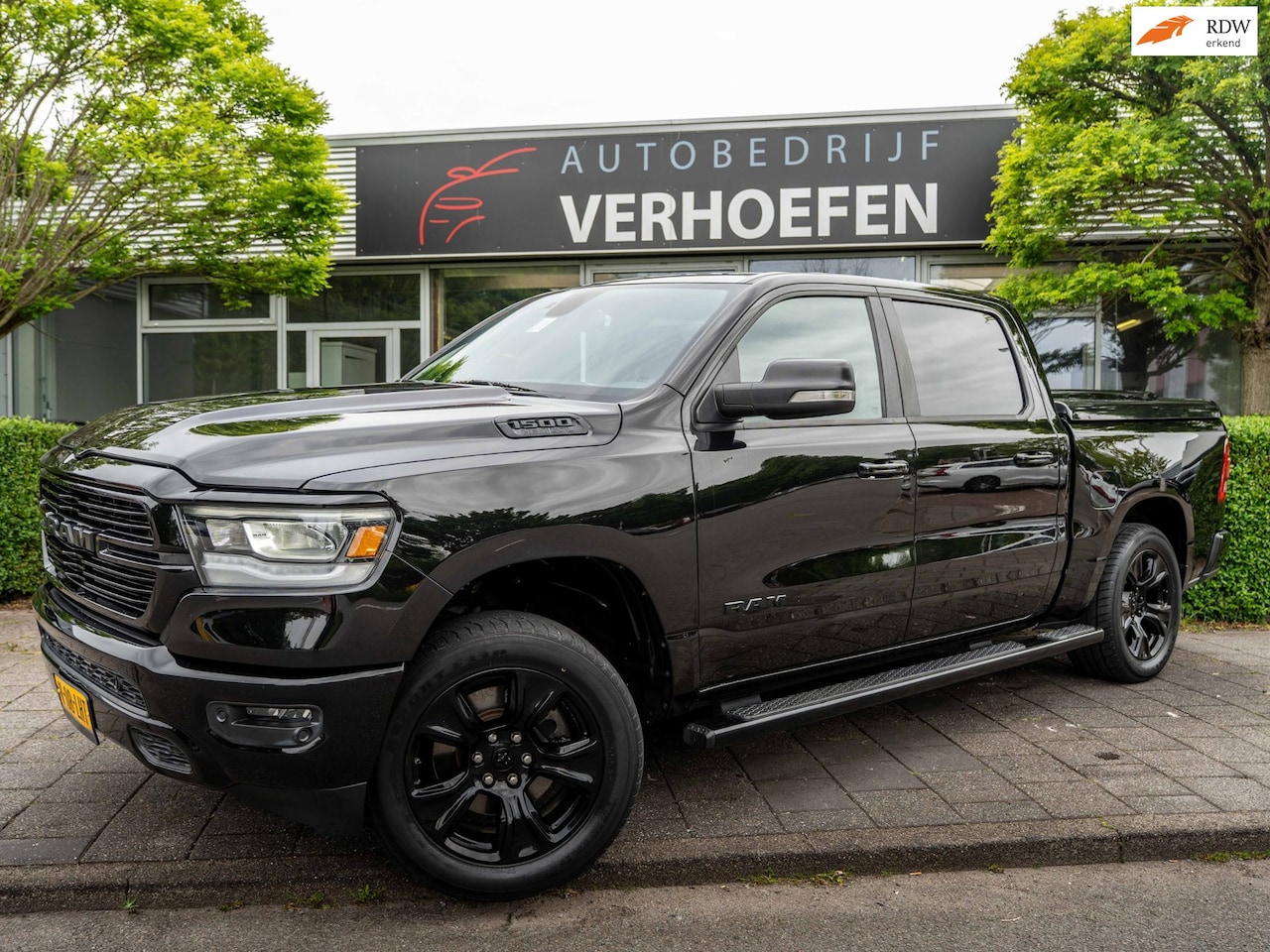 Dodge Ram 1500 - 5.7 V8 4x4 Crew Cab Big Horn | STUUR & STOELVERWARMING | PARKEERCAMERA | CRUISE | NAP KM O - AutoWereld.nl
