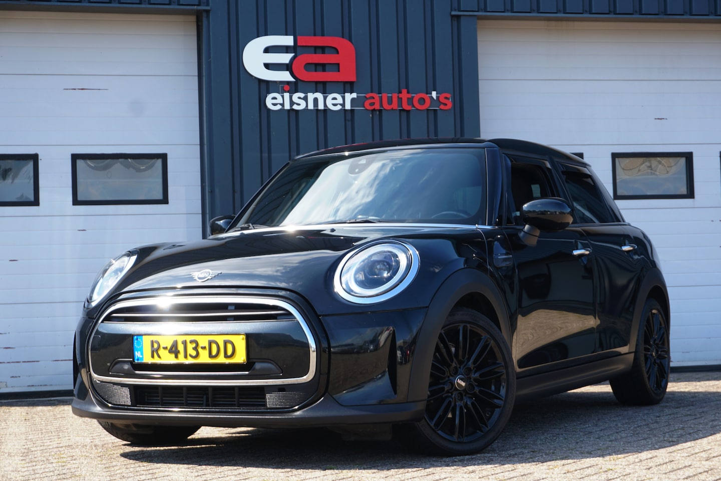 MINI 5-Deurs - 1.5 Cooper Automaat | FULL LED | HEADUP DISP. | SPORTSTOELEN | STOELVERW. | CAMERA | - AutoWereld.nl