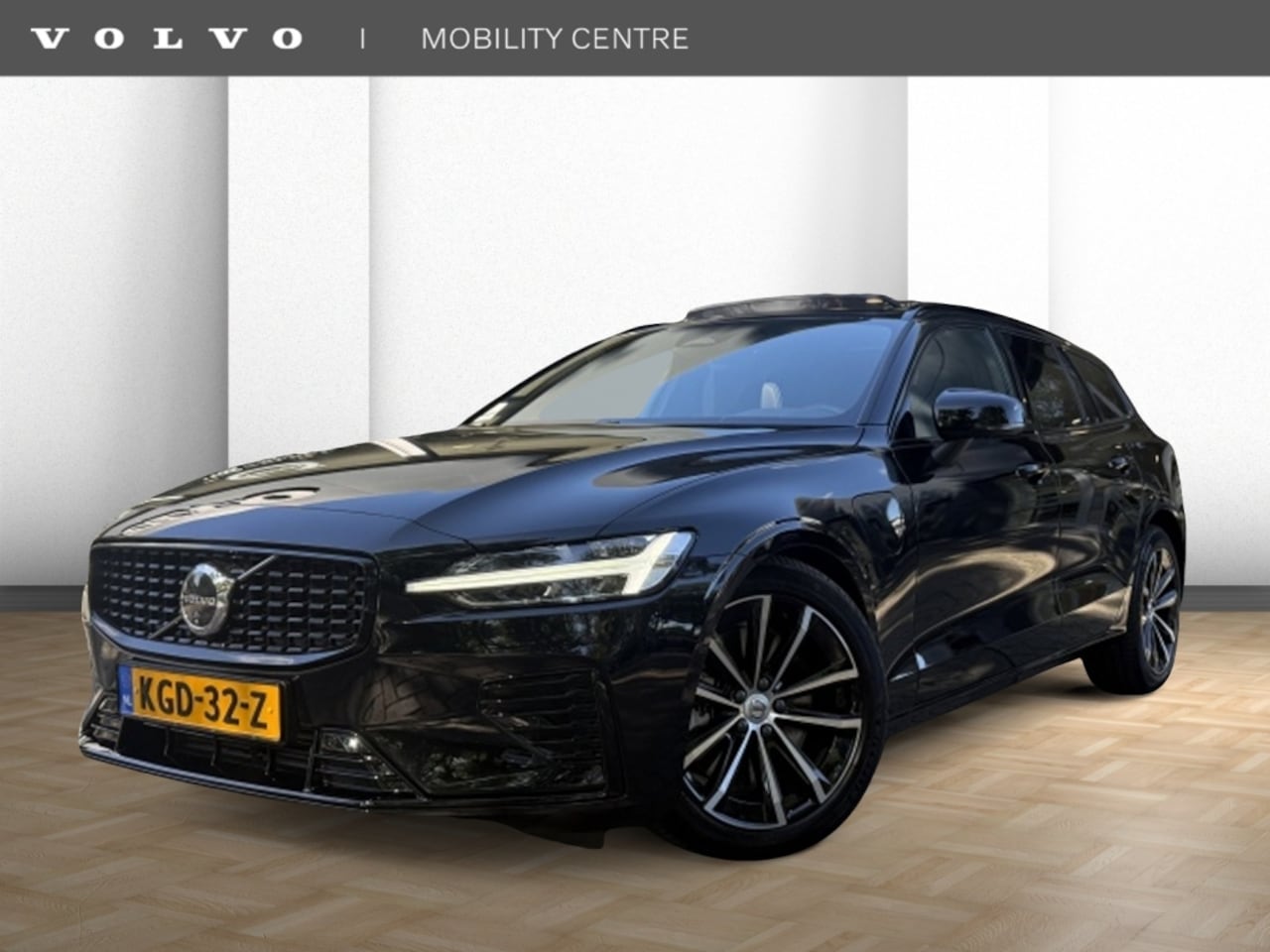 Volvo V60 - T8 AWD Plus Dark | Heads- up display | Schuif-/kanteldak | Trekhaak - AutoWereld.nl