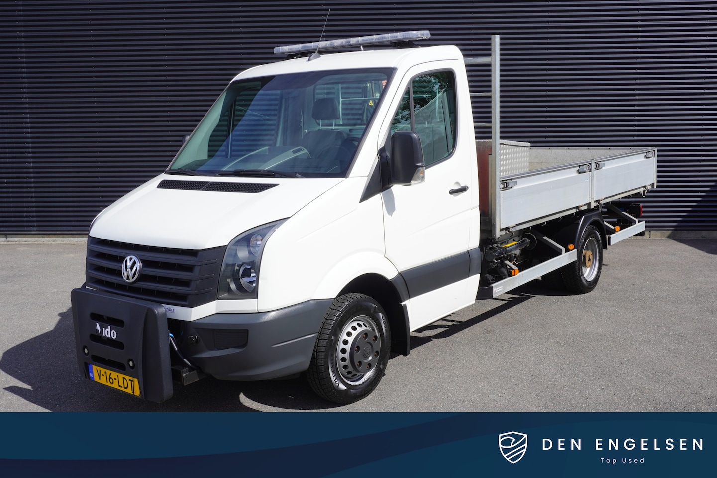 Volkswagen Crafter - 50 Dubbellucht HIAB 013T Kraan Strooiwagen Zout Trekhaak Cruise control Tacho Airco NIDO - AutoWereld.nl
