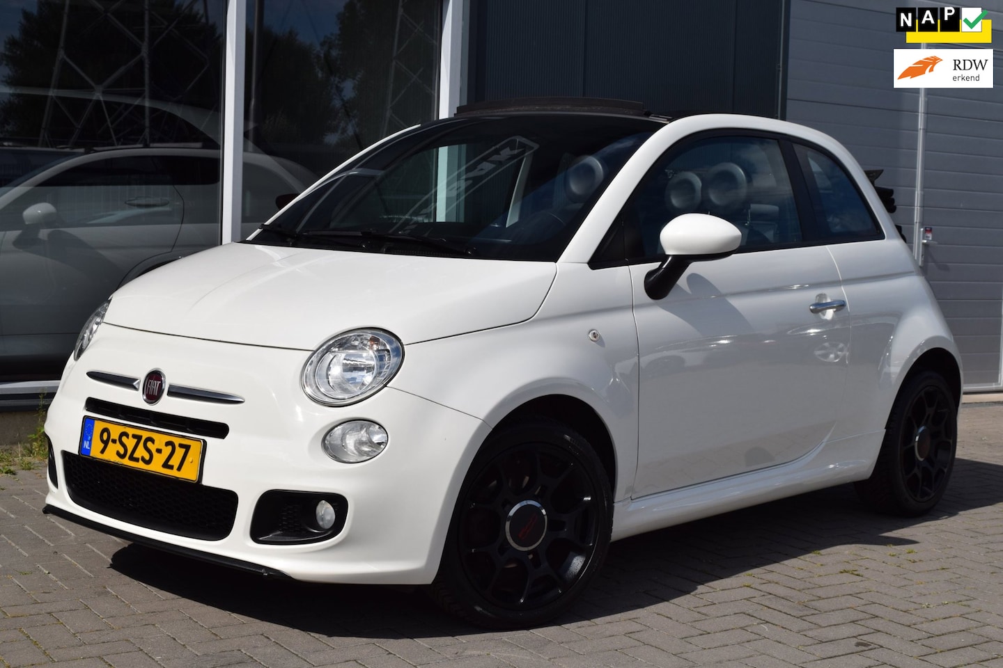 Fiat 500 C - 0.9 TwinAir Lounge 500S | Airco | NAP + APK 8-2027 - AutoWereld.nl