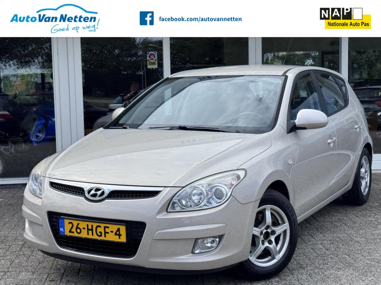 Hyundai i30 - 1.6i Style 1.6i Style, Clima, radio/cd, lm-velgen - AutoWereld.nl