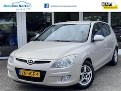Hyundai i30 - 1.6i Style, Clima, radio/cd, lm-velgen