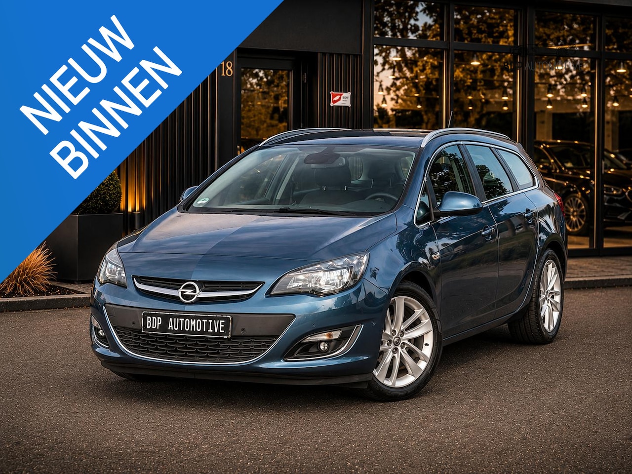 Opel Astra Sports Tourer - 1.4 Turbo Sport Zeer nette auto | APK Nieuw - AutoWereld.nl