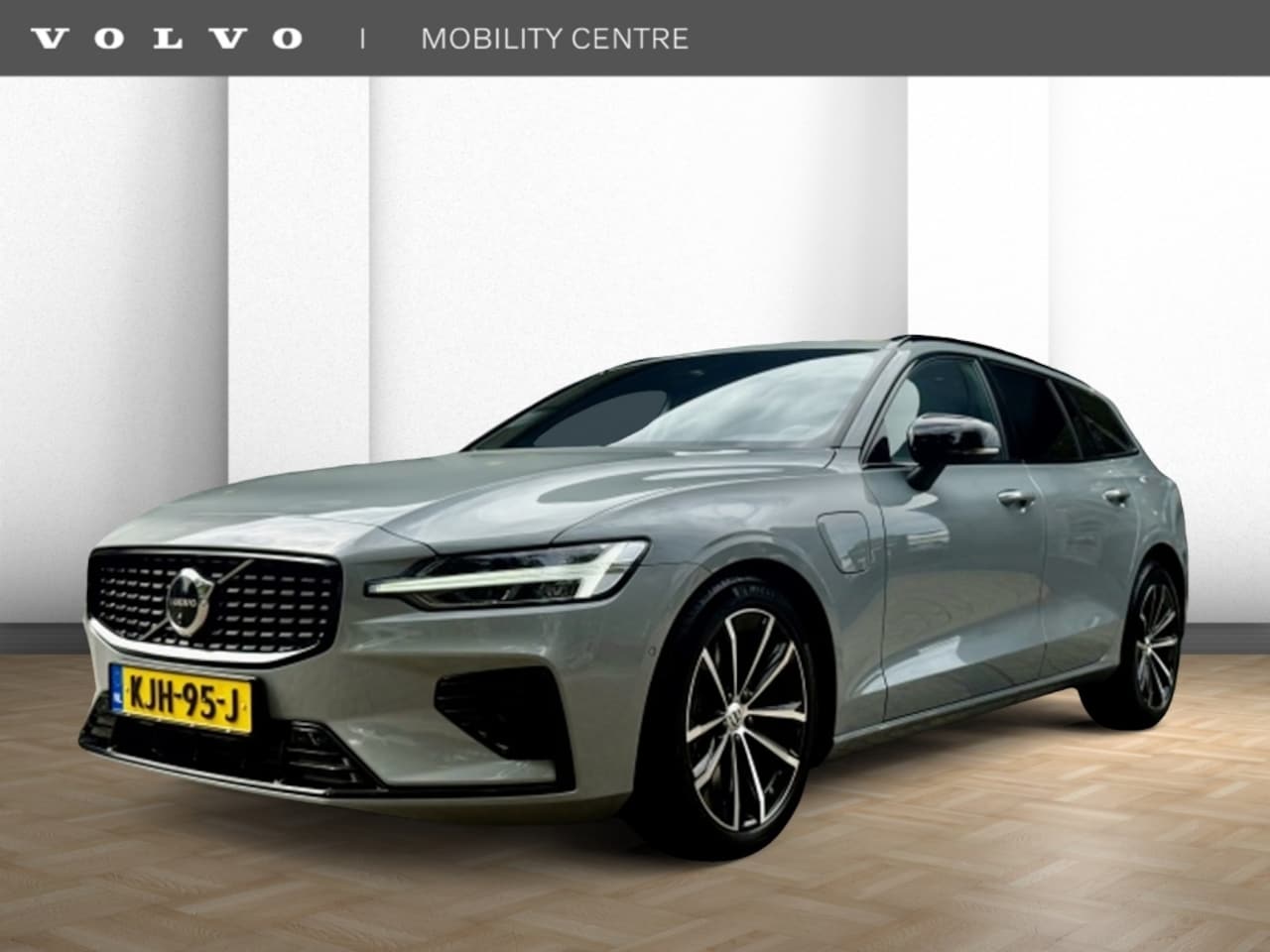 Volvo V60 - T8 AWD Plus Dark | Heads- up display | Schuif-/kanteldak | Trekhaak - AutoWereld.nl