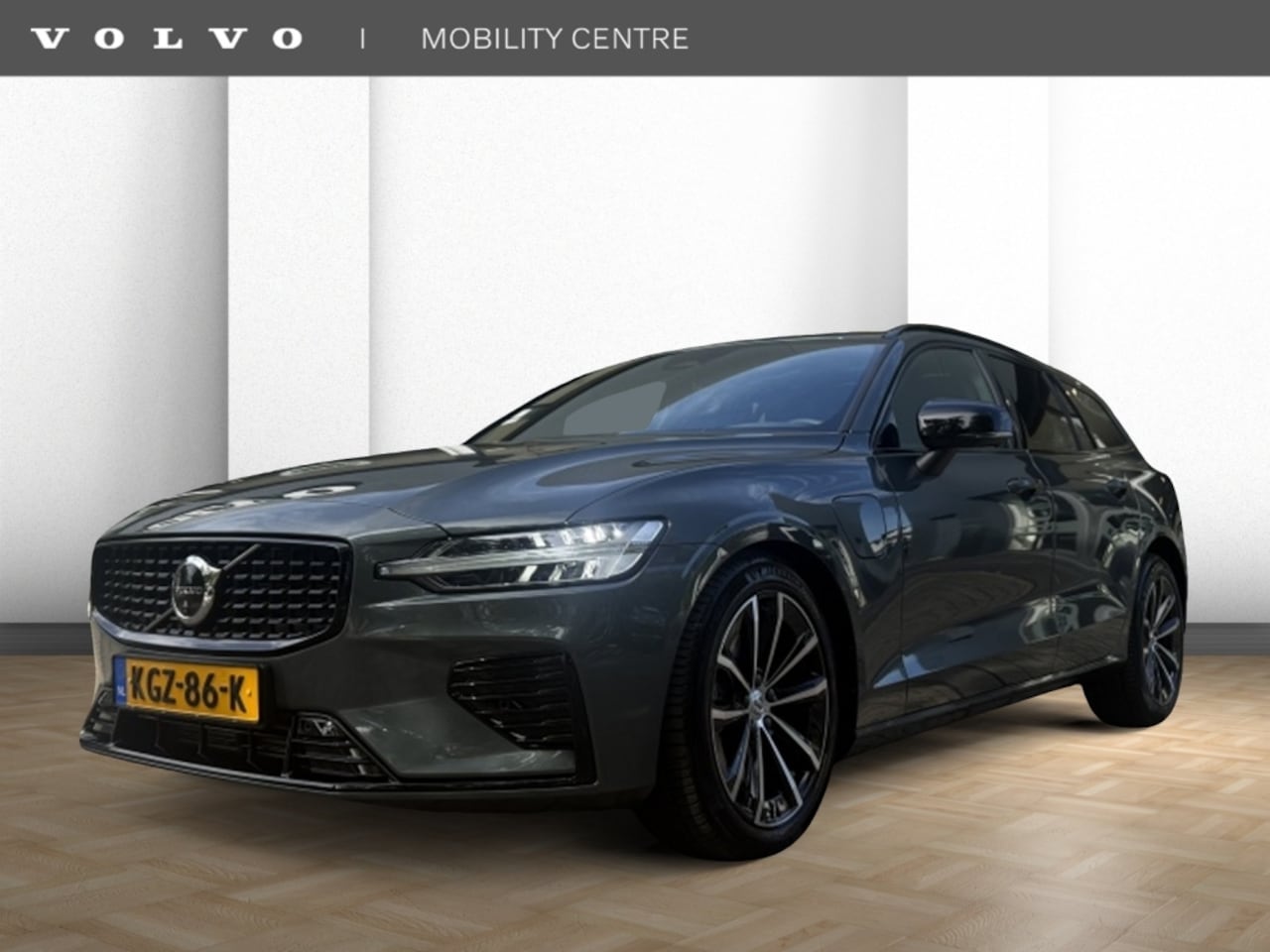Volvo V60 - T8 AWD Plus Dark | Heads- up display | Schuif-/kanteldak | Trekhaak - AutoWereld.nl