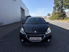 Peugeot 208 - 1.2 PureTech Style - PANODAK/CRUISECONTROL/AIRCO