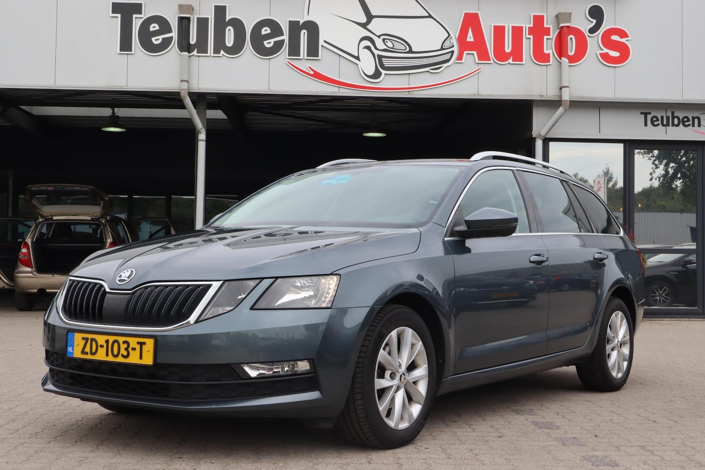 Skoda Octavia Combi - 1.6 TDI Greentech Clever Edition | BTW auto | Navigatie | Apple Carplay/Android Auto | Cru - AutoWereld.nl