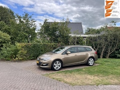 Opel Astra Sports Tourer - 1.7 CDTi Cosmo bj 2013