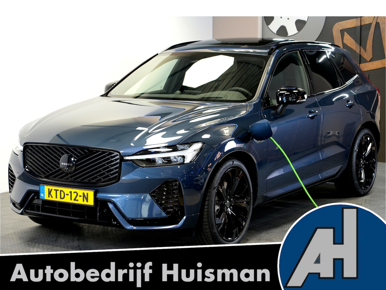 Volvo XC60 - 2.0 T8 AWD 299kW/407pk Aut8 MJ2027, NIEUW €82.945! Plug-in Ultra Black Exec. LUCHTVERING + - AutoWereld.nl