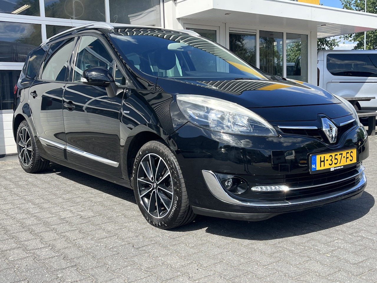 Renault Grand Scénic - 1.2 TCe Bose 7p. Trekhaak Climate control Navigatie - AutoWereld.nl