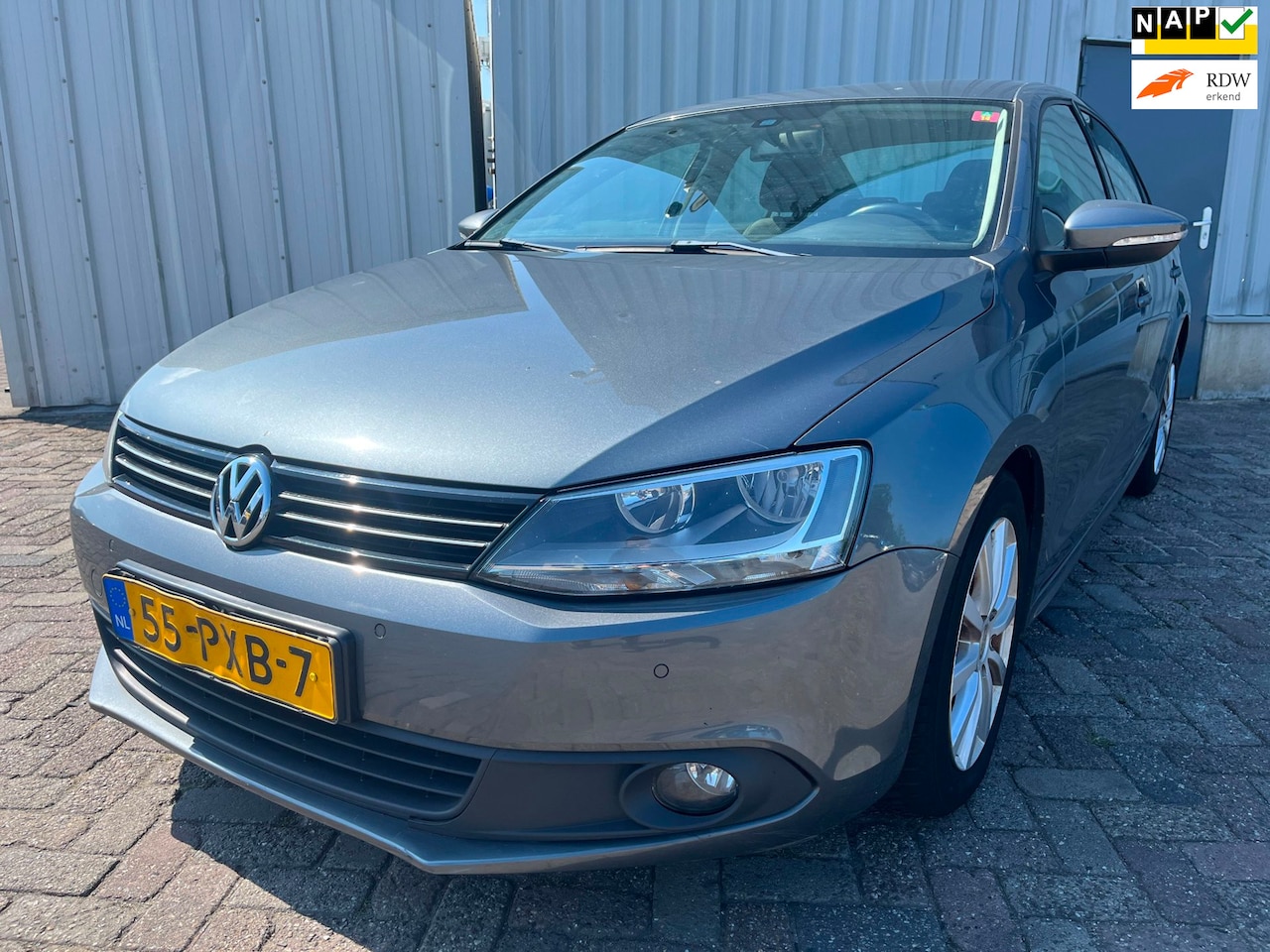 Volkswagen Jetta - 1.2 TSI Comfortline - Contact defect - Start niet - Schade - AutoWereld.nl