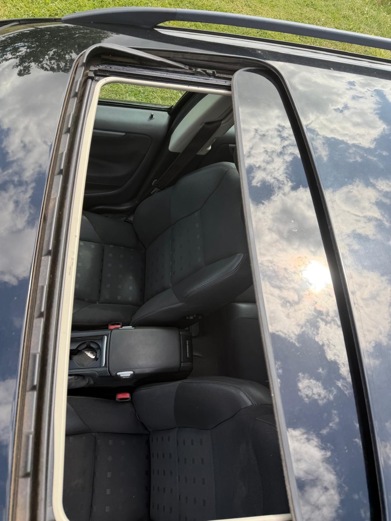 Volvo V70 - 2.4 Bi-Fuel Nieuwe distributie riem nieuwe APK - AutoWereld.nl