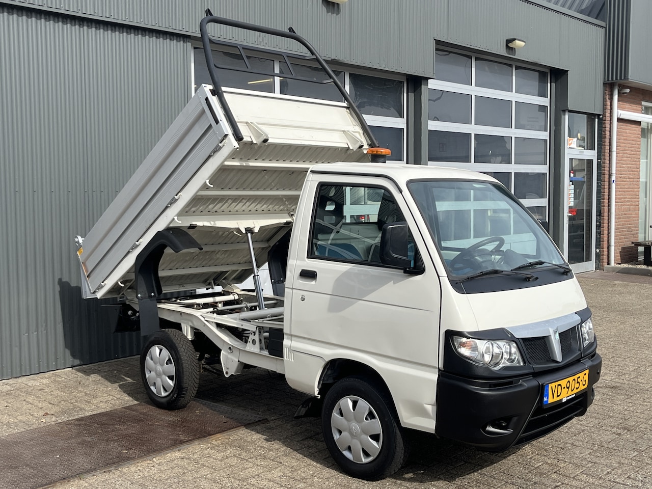 Piaggio Porter - 1.3 Kipper Openlaadbak Kieper 2-Persoons Radio - AutoWereld.nl