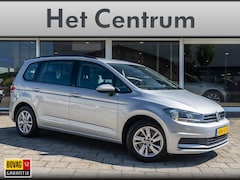 Volkswagen Touran - 1.5 TSI Comfortline Business 7p wegd.b trekhaak - Camera - Carplay - Navi - Ad. Cruise Con