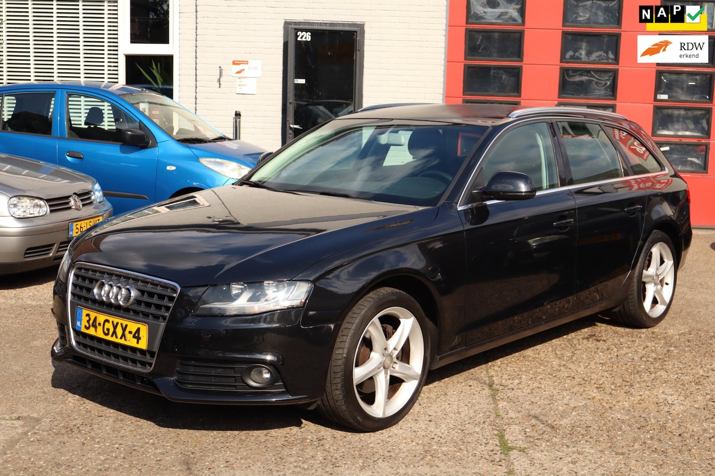 Audi A4 Avant - 1.8 TFSI Pro Line Business . LEDER. 18 INCH - AutoWereld.nl