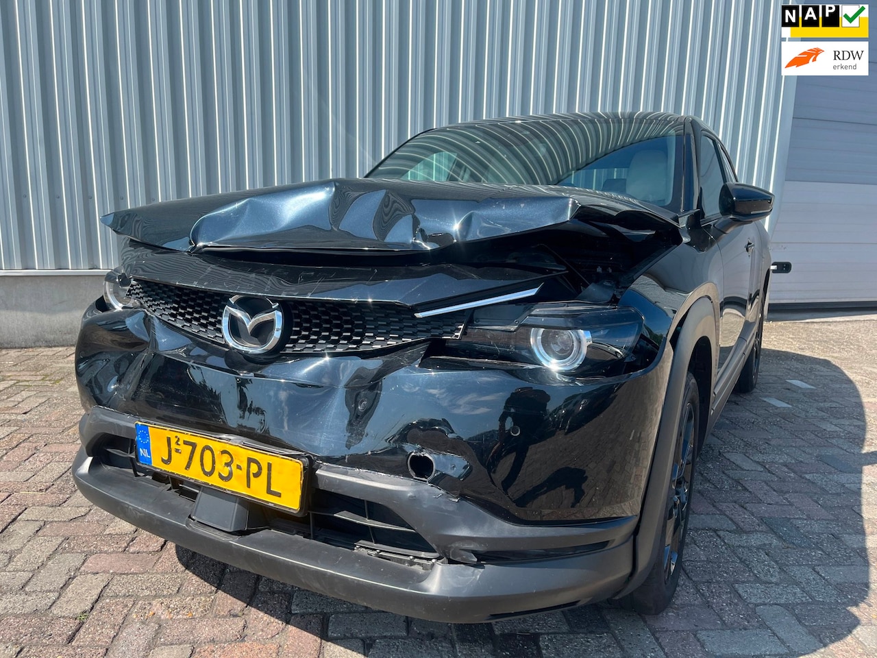Mazda MX-30 - E-SkyActiv 145 First Edition 36 kWh SCHADEAUTO!! - AutoWereld.nl