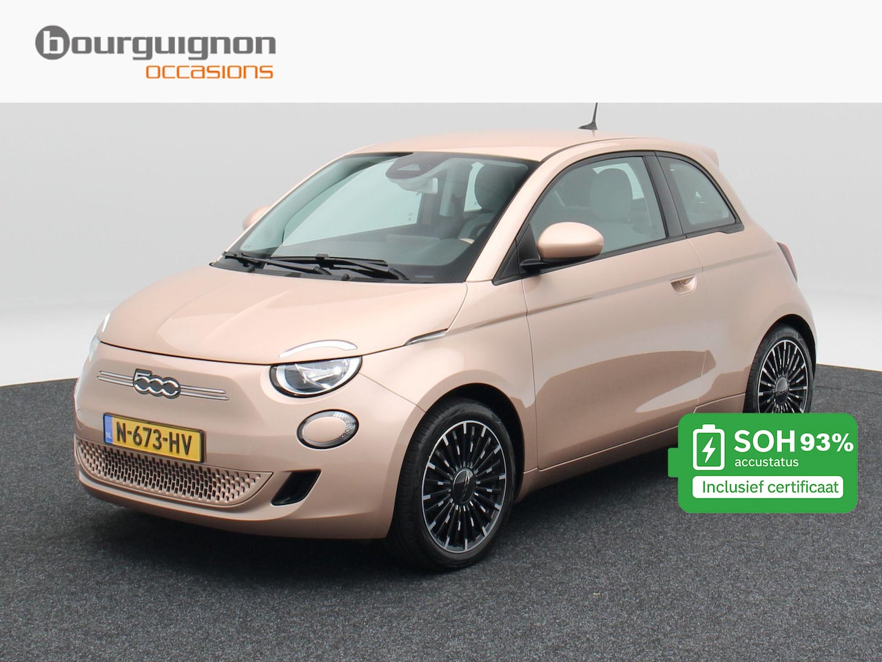 Fiat 500 - 3+1 Icon 42 kWh | Navigatie | Climate Controle | 17 Inch | Parkeersensoren | Bluetooth | 4 - AutoWereld.nl