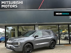 Mitsubishi Outlander - 2.4 PHEV Black Edition NIEUW UIT VOORRAAD LEVERBAAR | Parkeersensoren voor- en achter | St