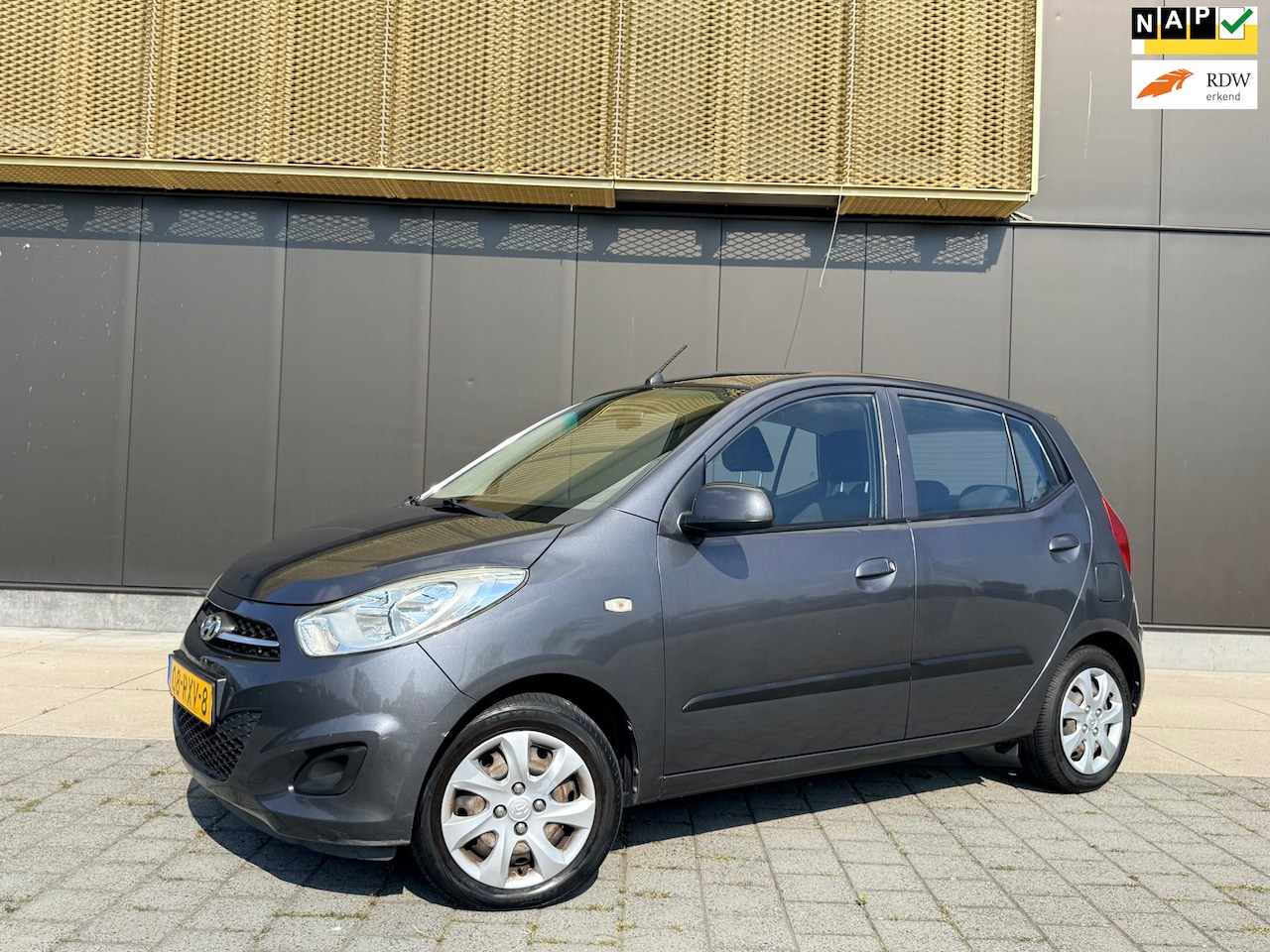 Hyundai i10 - 1.2 i-Drive Cool Automaat | 1e eigen | Airco| 5-deurs | Nwe APK | NAP - AutoWereld.nl