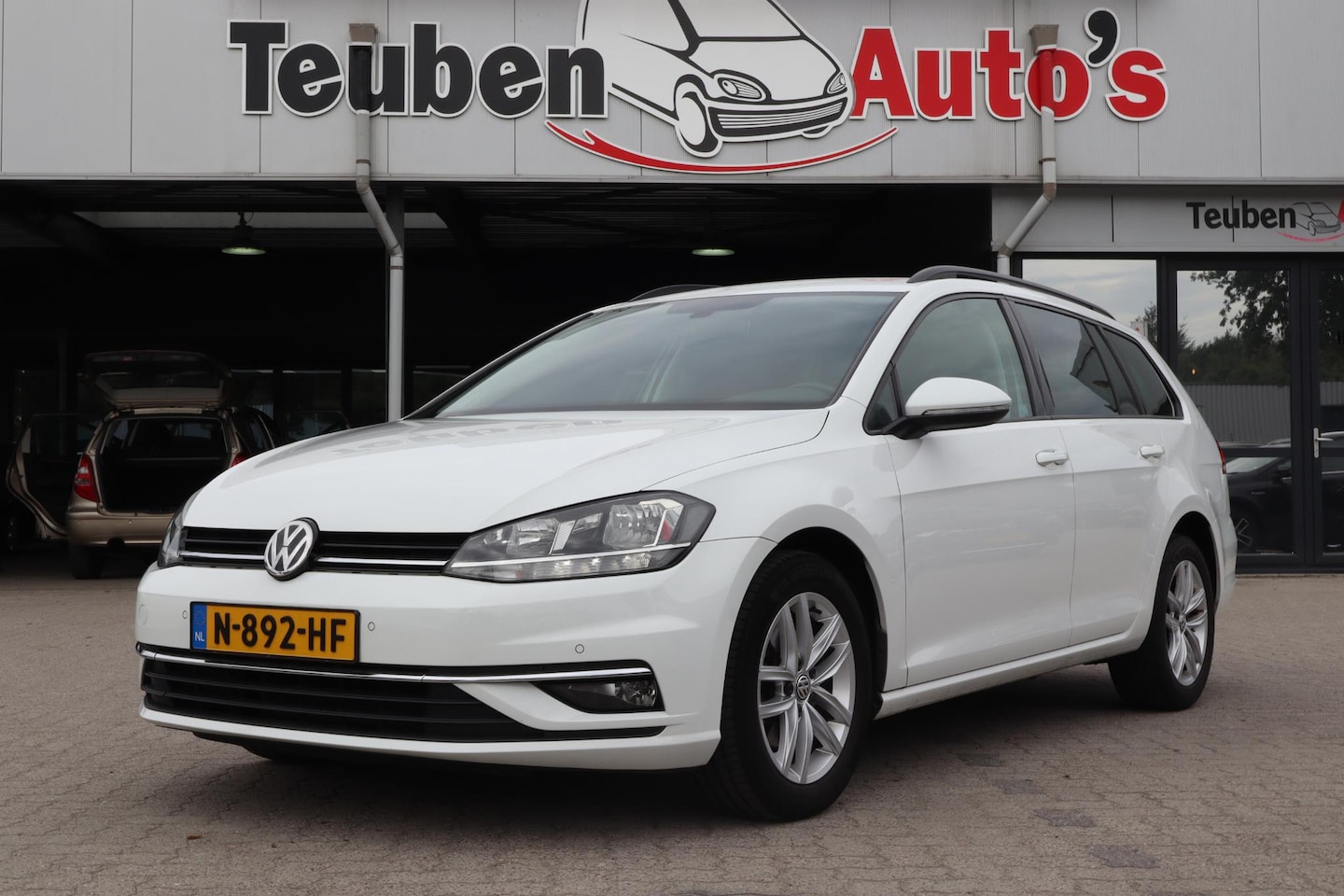 Volkswagen Golf Variant - 1.0 TSI Comfortline Business | Apple Carplay/Android Auto | Adaptive cruise control | Clim - AutoWereld.nl