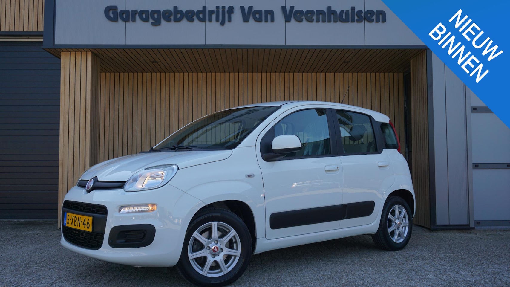 Fiat Panda - 0.9 TwinAir 80pk Automaat Edizione Cool Airco 14inch LM * Navi & Bluetooth Touch Screen* 6 - AutoWereld.nl