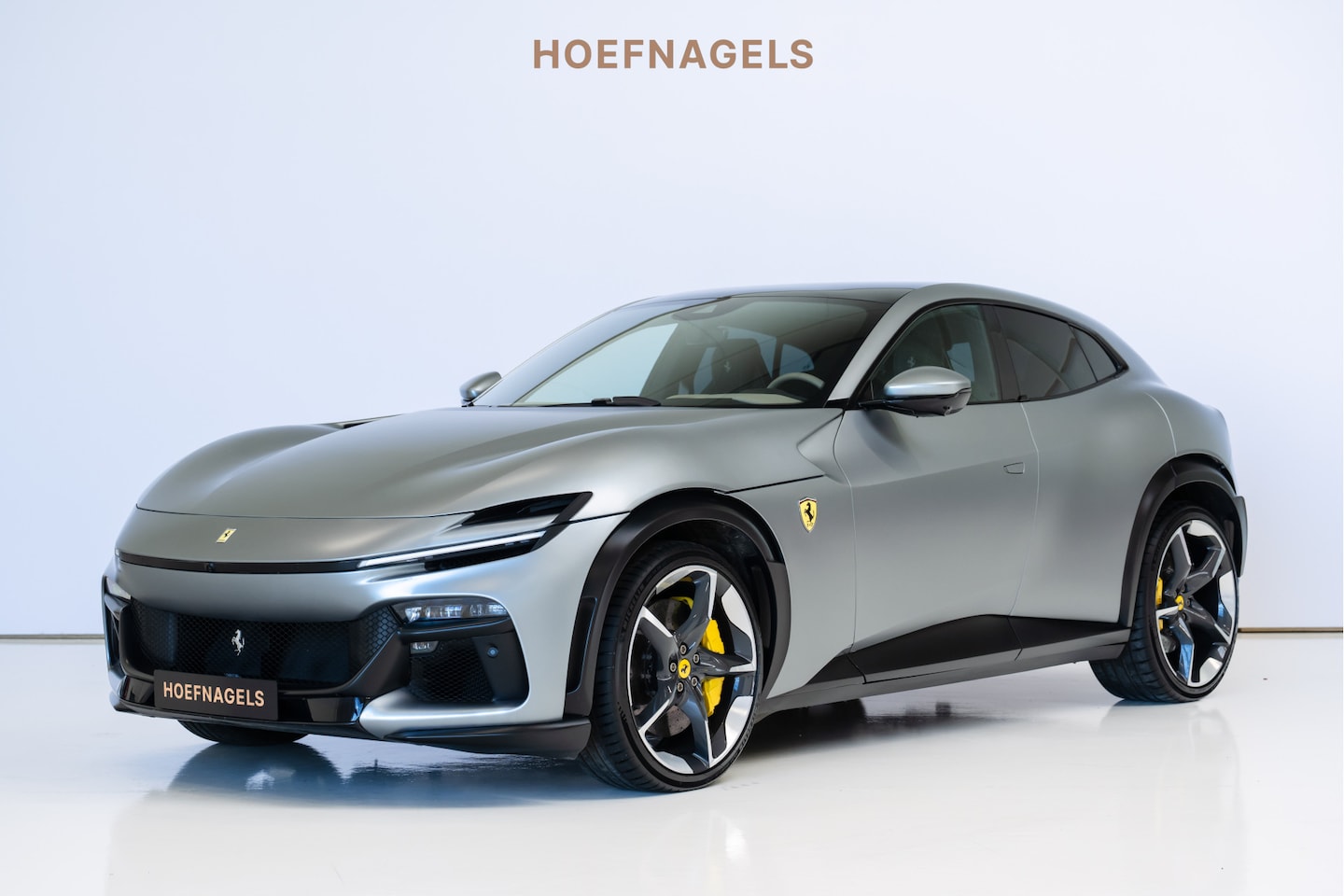 Ferrari Purosangue - 6.5 V12 Pano, Lift, Burmester, Xpell - AutoWereld.nl
