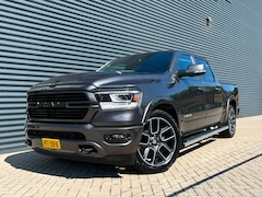 Dodge Ram 1500 - 5.7 V8 4x4 Crew Cab Laramie | Luchtvering | Pano | 22"LMV | Full Options |