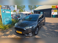 Ford Focus Wagon - 1.0 ST-Line l Stuur assist l Winterpakket l Trekhaak l Navigatie l Parkeersensoren voor en