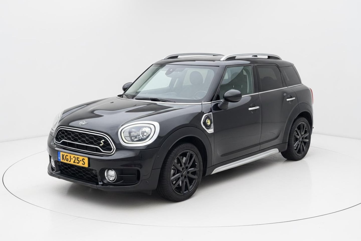 MINI Countryman - 1.5 Cooper S E ALL4 18" John Cooper Works/Pano/Cruise/Sfeer/Achterklep Elek./Stoelverw./Sp - AutoWereld.nl