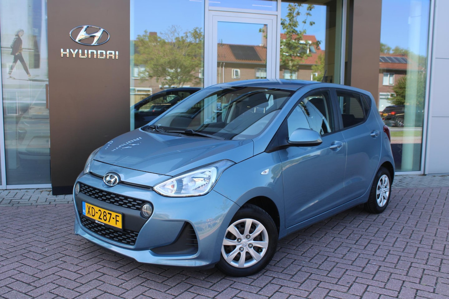 Hyundai i10 - 1.0i Comfort Airco Navi Carplay Cruise 64.944km - AutoWereld.nl