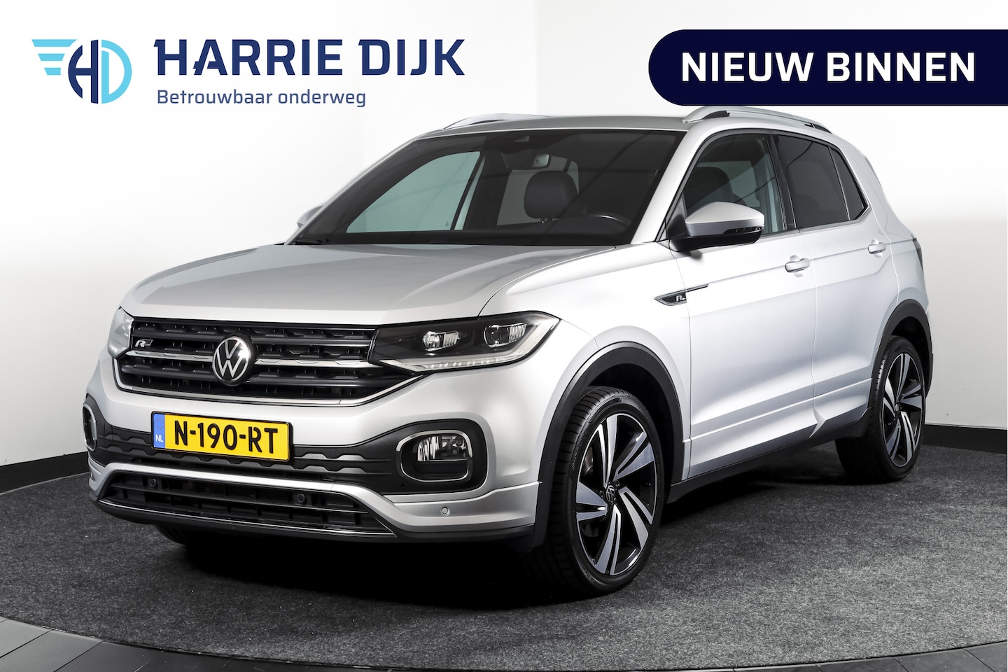 Volkswagen T-Cross - 1.5 TSI Style Business R 150 PK | Adapt. Cruise | Stoelverw. | PDC | Camera | NAV + App. C - AutoWereld.nl
