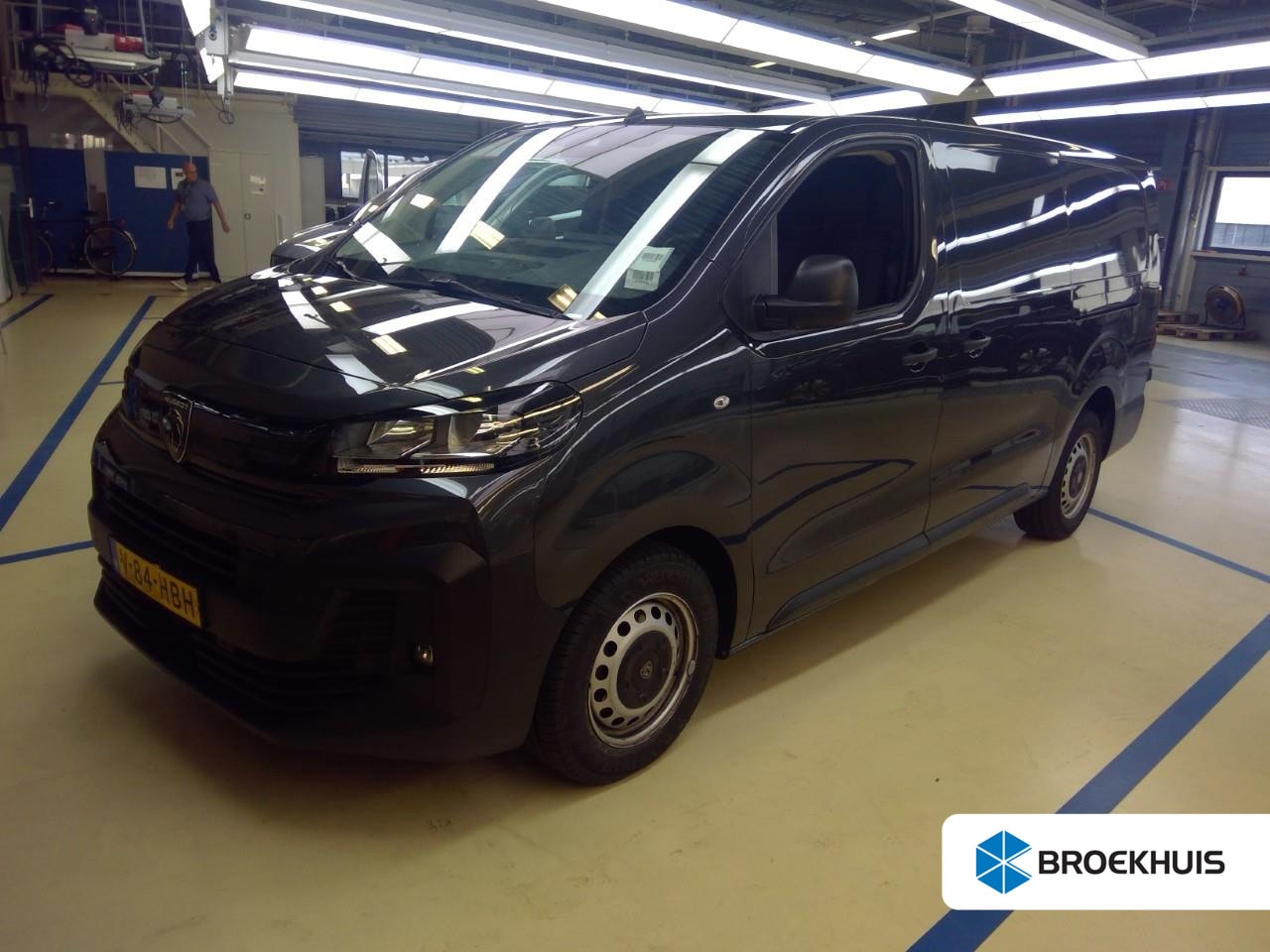 Peugeot Expert - 2.0 BlueHDI 145pk EAT8 S&S L3 Long | Automaat | Navigatie | Camera | Dubbele schuifdeur | - AutoWereld.nl