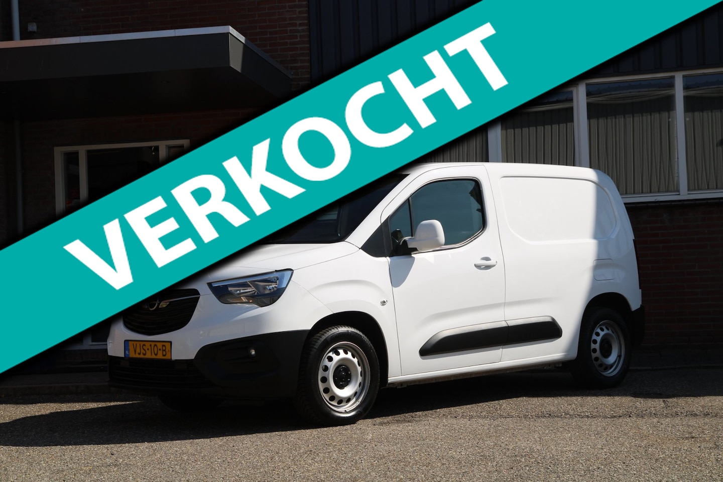 Opel Combo - 1.5D L1H1 Edition 131PK / Automaat / Camera / Multi stuur / App connect - AutoWereld.nl