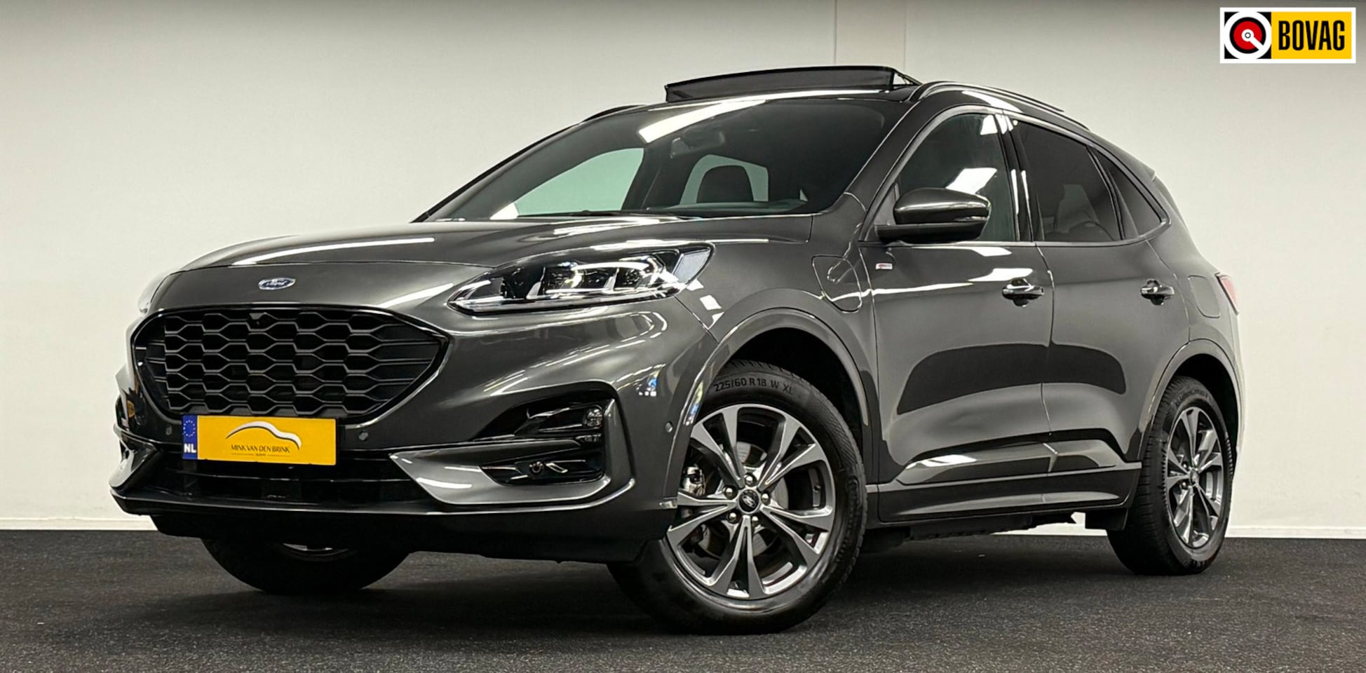 Ford Kuga - 2.5 PHEV ST-Line X*Panodak*Trekhaak*Camera*StoelStuur&Achterbankverwarming - AutoWereld.nl