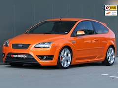 Ford Focus - 2.5 ST Youngtimer Recardo stoelen Climate Stoelverwarming Cruise