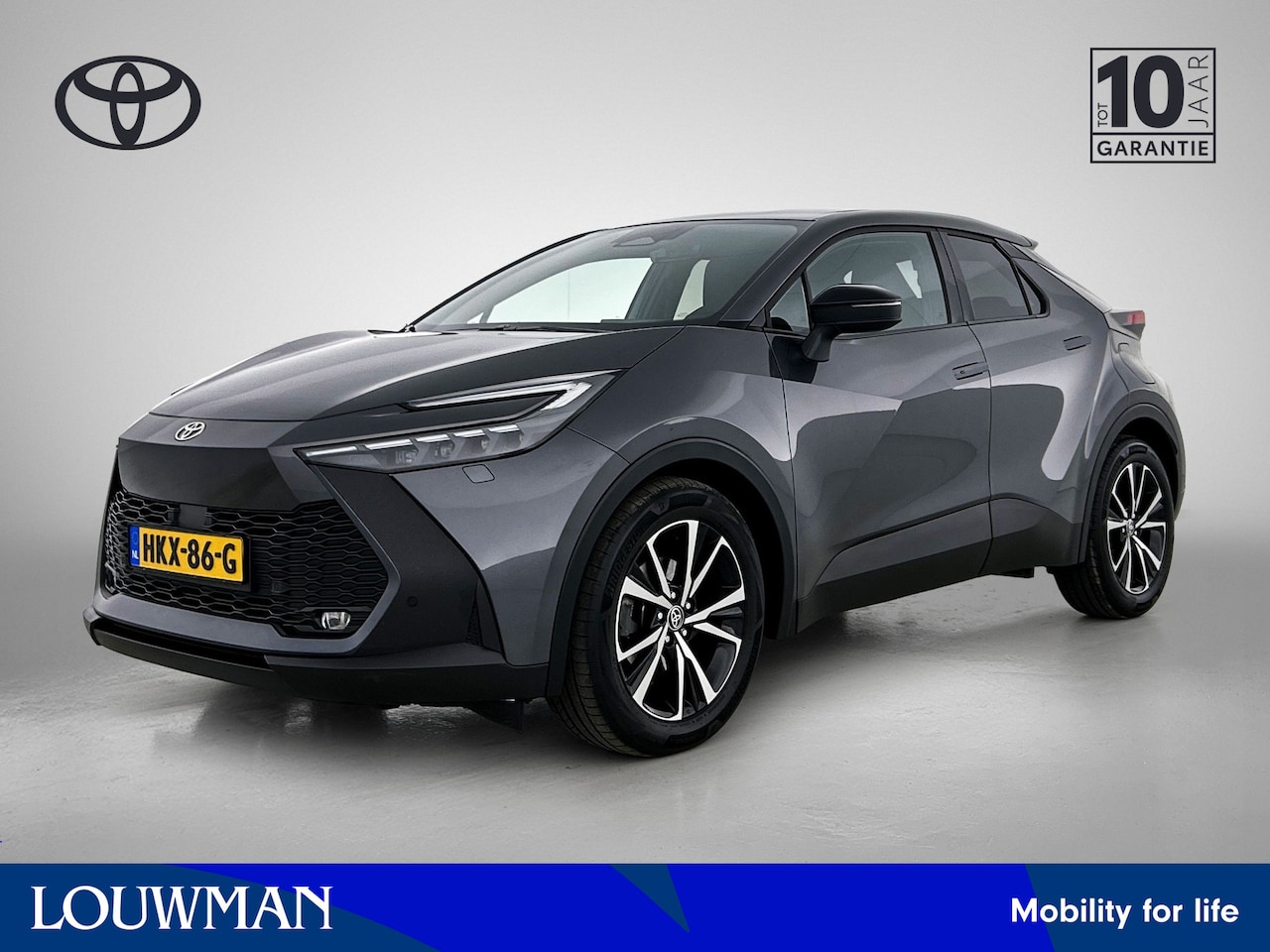 Toyota C-HR - 1.8 Hybrid 140 First Edition + Winter Pack | Dealer Onderhouden | Trekhaak afneembaar | St - AutoWereld.nl