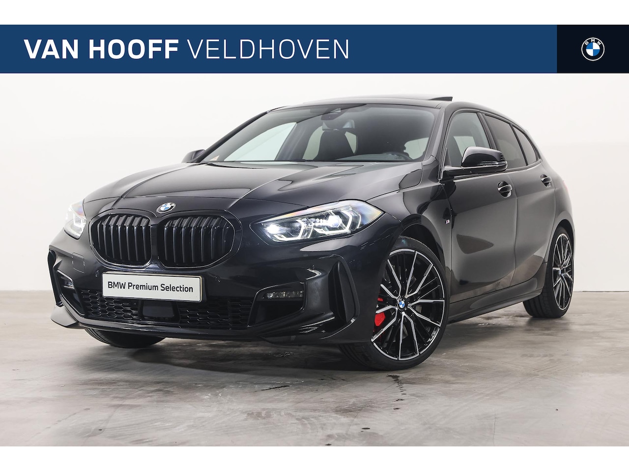 BMW 1-serie - 120i M Sport Automaat / Trekhaak / Panoramadak / M Sportstoelen / Comfort Access / Achteru - AutoWereld.nl