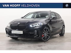 BMW 1-serie - 120i M Sport Automaat / Trekhaak / Panoramadak / M Sportstoelen / Comfort Access / Achteru