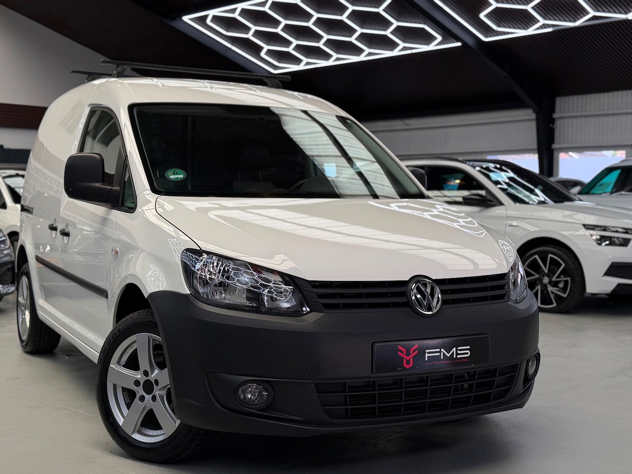 Volkswagen Caddy - 1.2 TSI CarPlay Trekhaak Airco - AutoWereld.nl