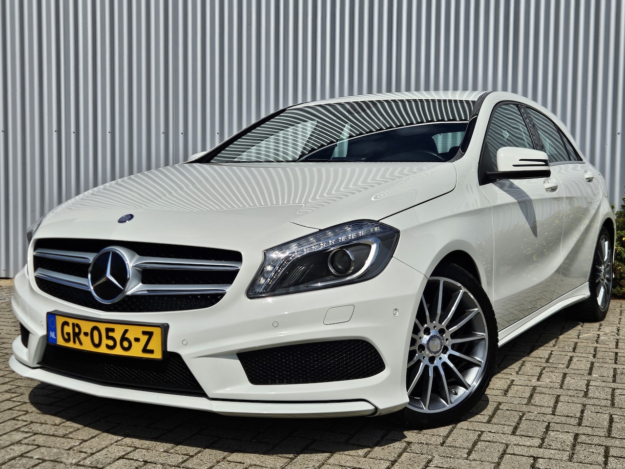Mercedes-Benz A-klasse - 180 Ambition AMG / Origineel NL! - AutoWereld.nl