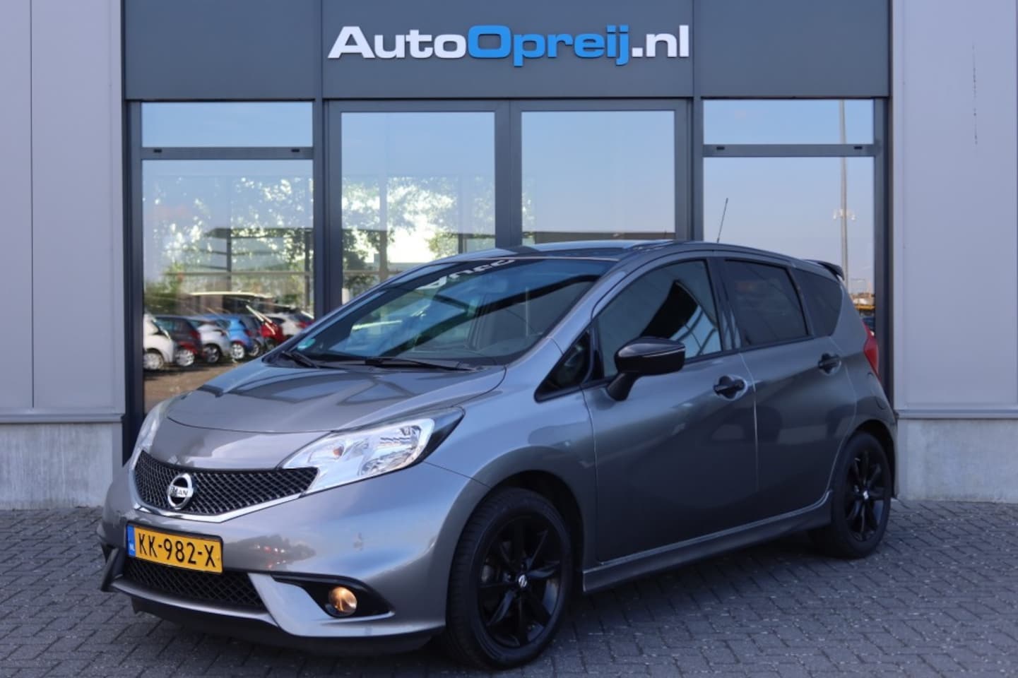 Nissan Note - 1.2 Black Edition Airco, NAVI, Cruise - AutoWereld.nl