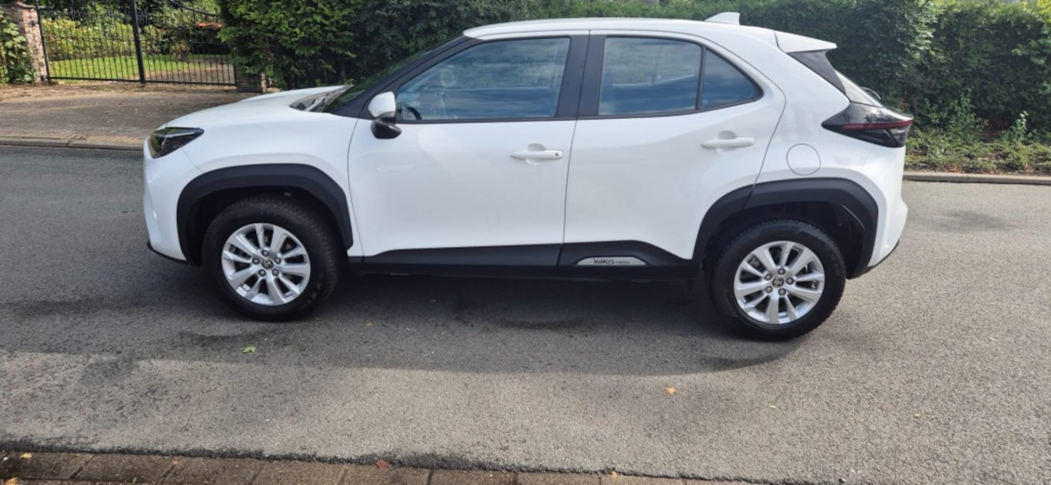 Toyota Yaris Cross - 1.5 Hybrid Active Invalide Handbediening/ECC/Cruise control/Aplle Carplay android - AutoWereld.nl