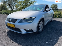 SEAT Leon ST - 1.6 TDI Style Business Ecomotive schade voorscherm zie foto